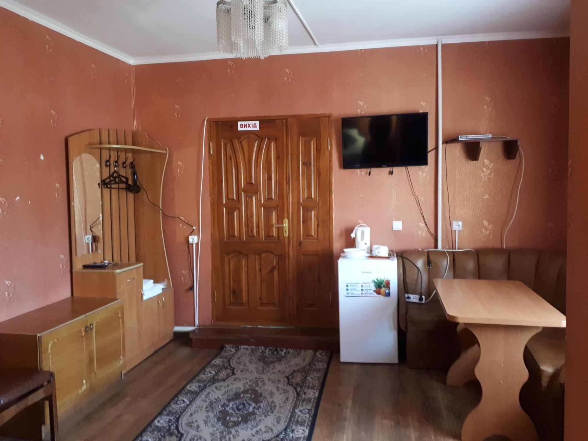 Hotel Gostynnyi Dvir Sharhorod Luaran gambar