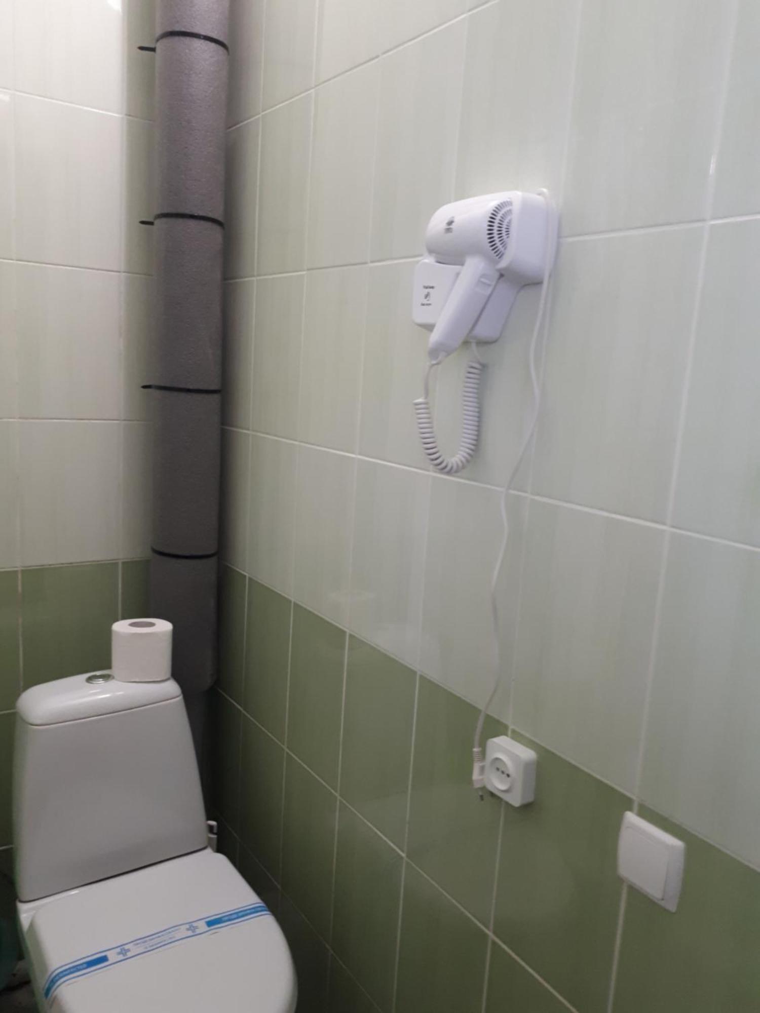 Hotel Gostynnyi Dvir Sharhorod Luaran gambar