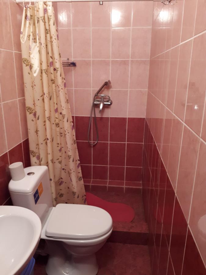 Hotel Gostynnyi Dvir Sharhorod Luaran gambar