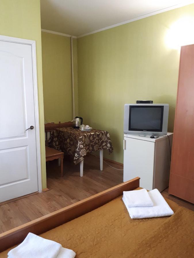 Hotel Gostynnyi Dvir Sharhorod Luaran gambar