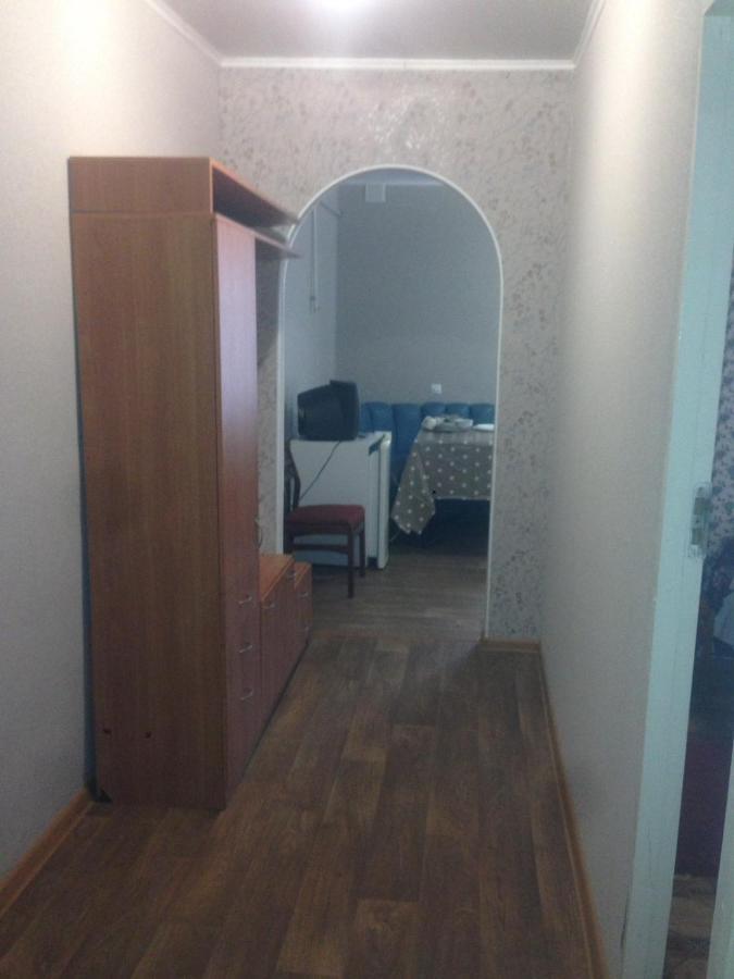 Hotel Gostynnyi Dvir Sharhorod Luaran gambar